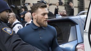 Появилось видео конфликта Макгрегора с фанатом