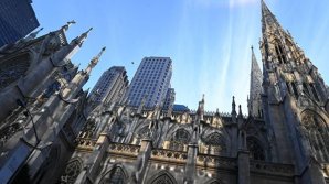 В соборе Святого Патрика в Нью-Йорке задержали мужчину с канистрами бензина