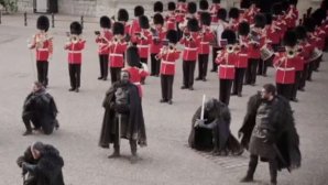 С почетным караулом выступили герои Игры престолов