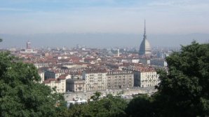 Мэр итальянского Турина получила конверт с бомбой