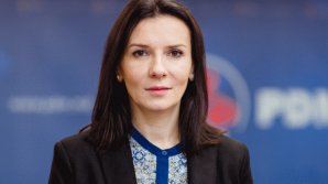 Депутаты, избранные в парламент впервые, осваиваются на новой работе