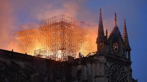 Макрон пообещал восстановить собор Парижской Богоматери за 5 лет