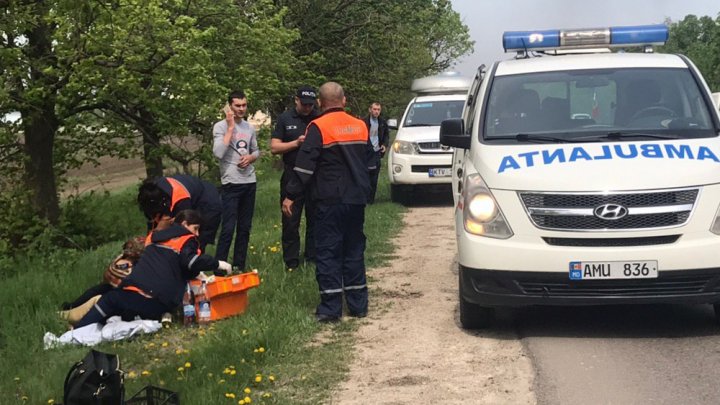 Возле Теленешт на полном ходу загорелся автомобиль (фото/видео)