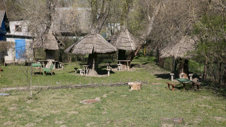 На базах отдыха в Вадул-луй-Водах начали подготовку к летнему сезону (фото)