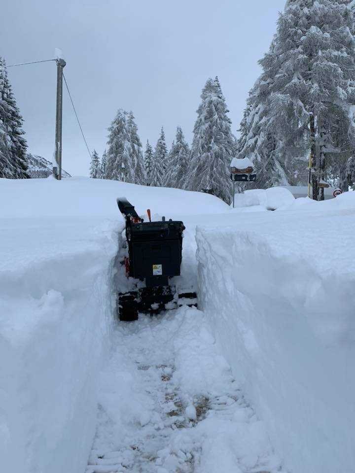 На западе Европы начались природные катаклизмы (фото/видео)