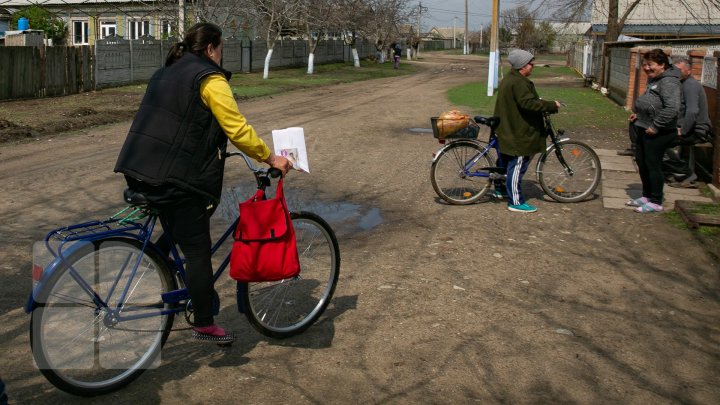 В селе Готешты открылось новое почтове отделение, сотрудникам выдали велосипеды (фото)