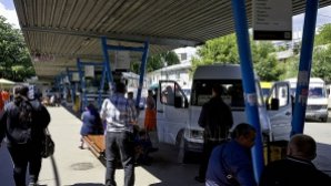 Студенты и бюджетники вернулись в столицу после праздников