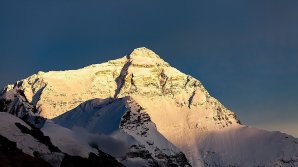 Американец умер после празднования дня рождения на Эвересте