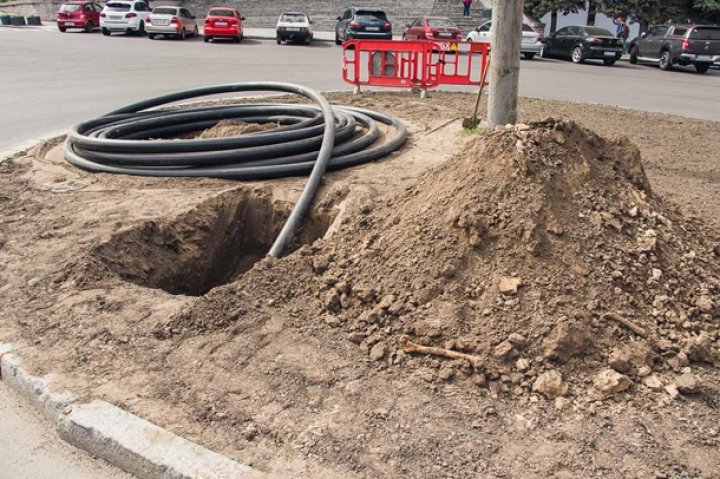 В Днепре возле университета нашли человеческие кости (фото)
