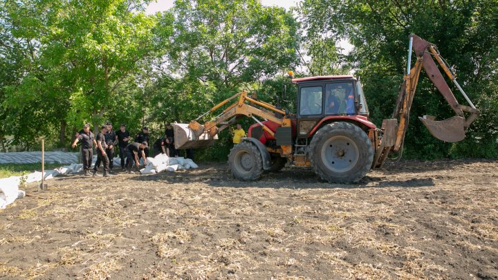 В районе Штефан-Водэ сохраняется риск наводнений (фото)