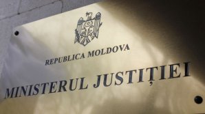 Новый министр юстиции Олеся Стамате принесла присягу