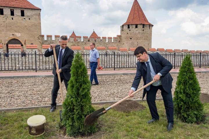 В Бендерах прошло мероприятие "Мир во имя будущего" с участием послов европейских стран