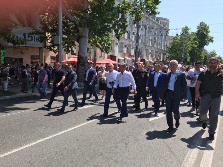 Более 30 тысяч человек собрались на мирный протест в защиту конституционного строя Молдовы (фото/видео)