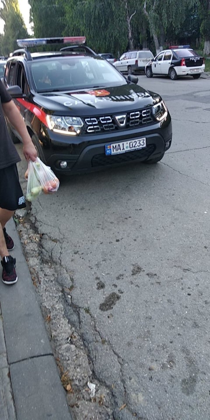 На Буюканах загорелась квартира: хозяйка госпитализирована (фото)