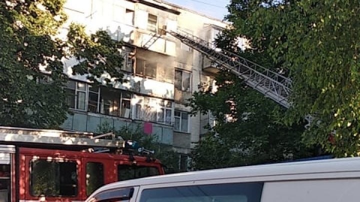 На Буюканах загорелась квартира: хозяйка госпитализирована (фото)