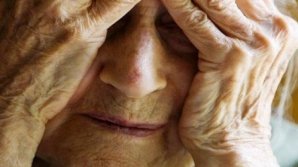 В Фалештах мужчина изнасиловал и обокрал пенсионерку