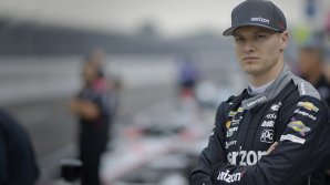 Джозеф Ньюгарден стал победителем 12-го этапа гоночной серии "Индикар"