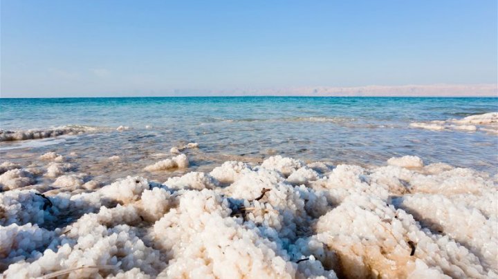 Раскрыт секрет "солевых дождей" в Мертвом море