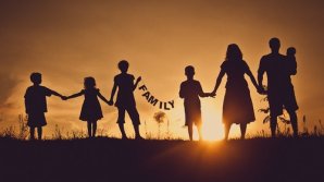 Профессия - родитель: За последние 12 лет на воспитание взяли 810 детей