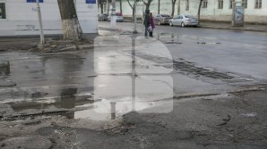 Забытые властями: Жители Дурлешт жалуются на разрушенные дороги