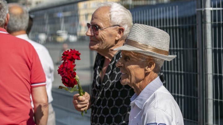 В Молдове проходит День памяти жертв тоталитарных и авторитарных режимов (фото)