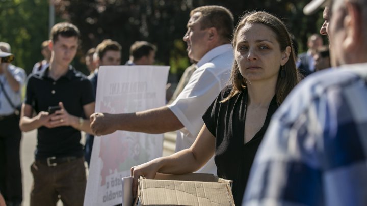 В Молдове проходит День памяти жертв тоталитарных и авторитарных режимов (фото)