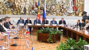 После повышения налогов для HoReCa, Додон просит бизнесменов инвестировать в гостиничные услуги (ВИДЕО)