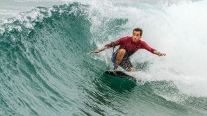 Медина и Питерсон выиграли восьмой этап ЧМ по сёрфингу