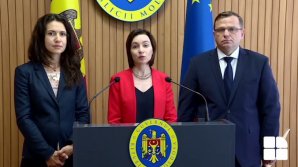 Зависим от камер: Андрей Нэстасе вышел к прессе, помолчал 7 минут и ушел