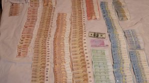 Взятку дал - экзамен сдал: офицеры НЦБК задержали двоих преподавателей Экологического колледжа 