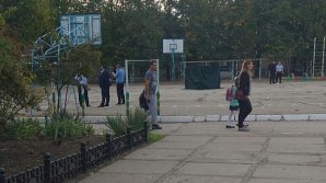 В Тирасполе на школьной спортплощадке расстреляли мужчину
