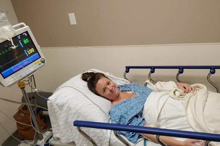 Девушка "съела" кольцо, пряча его от воров из сна (фото)