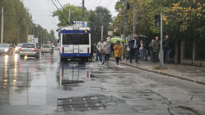 Как жители столицы пережили это утро (ФОТОРЕПОРТАЖ)