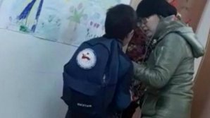 "Спущу шкуру и засуну ее тебе в рот": В Якутии учитель пригрозила школьнику за потерянную тетрадь (ВИДЕО)