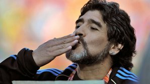 Диего Марадона станцевал после победы своего клуба