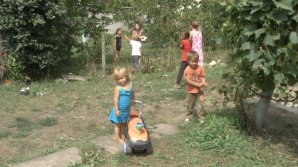 Небезразличные люди помогли многодетной семье Курикеру обрести свой дом