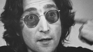 Увидела свет неизданная песня Джона Леннона, написанная для Beatles (АУДИО)