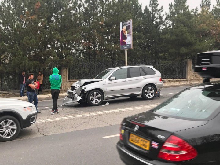 ДТП на Буюканах: два BMW серьезно повреждены (ФОТО, ВИДЕО)