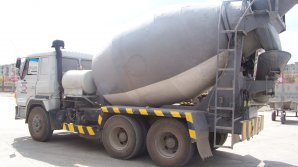 Протест в Гратиештах: местные жители требуют закрыть завод по производству бетона