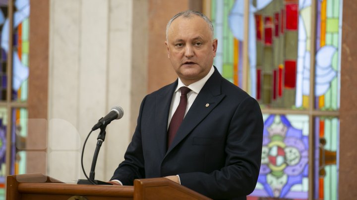 Новый кабинет министров Молдовы принёс присягу