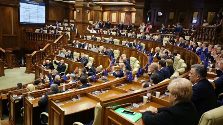 Попытка №2: Депутаты ППДП и ПДС инициировали новый вотум недоверия главе МИДЕИ