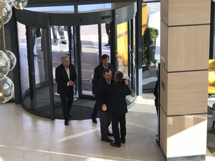 Влад Филат явился на Национальный совет ЛДПМ, созванный по случаю основания партии (ФОТО)