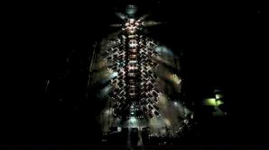 Автоёлка: 200 машин выстроили в огромное праздничное дерево в столице (ВИДЕО)