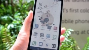 Работу первого в мире смартфона с цветным E-Ink дисплеем показали на ВИДЕО