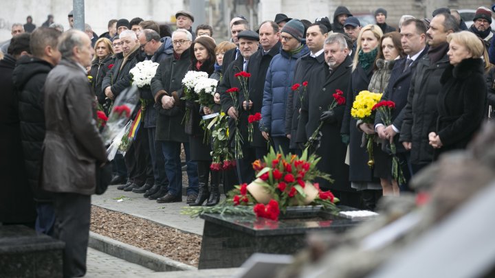 В Кишиневе отметили День памяти жертв Холокоста (ФОТО)