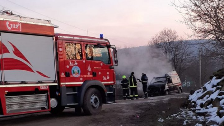 В Сорокском районе сгорела машина скорой помощи