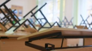 Вынужденные каникулы школьников продлили на неделю