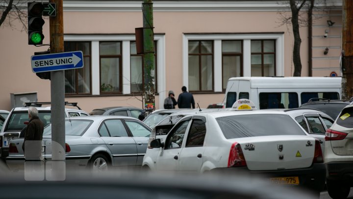 В Молдове на выходных оштрафовали более тысячи водителей 