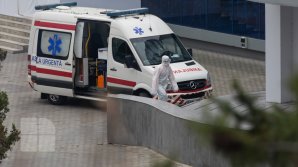 Отстранённого замглавы Генпрокуратуры Руслана Попова доставили из изолятора в центр COVID-19