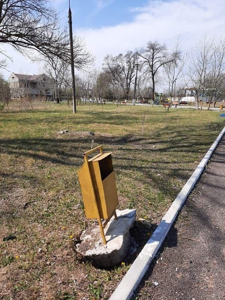 В Каушанах банда вандалов разгромила местный парк (ФОТО, ВИДЕО)